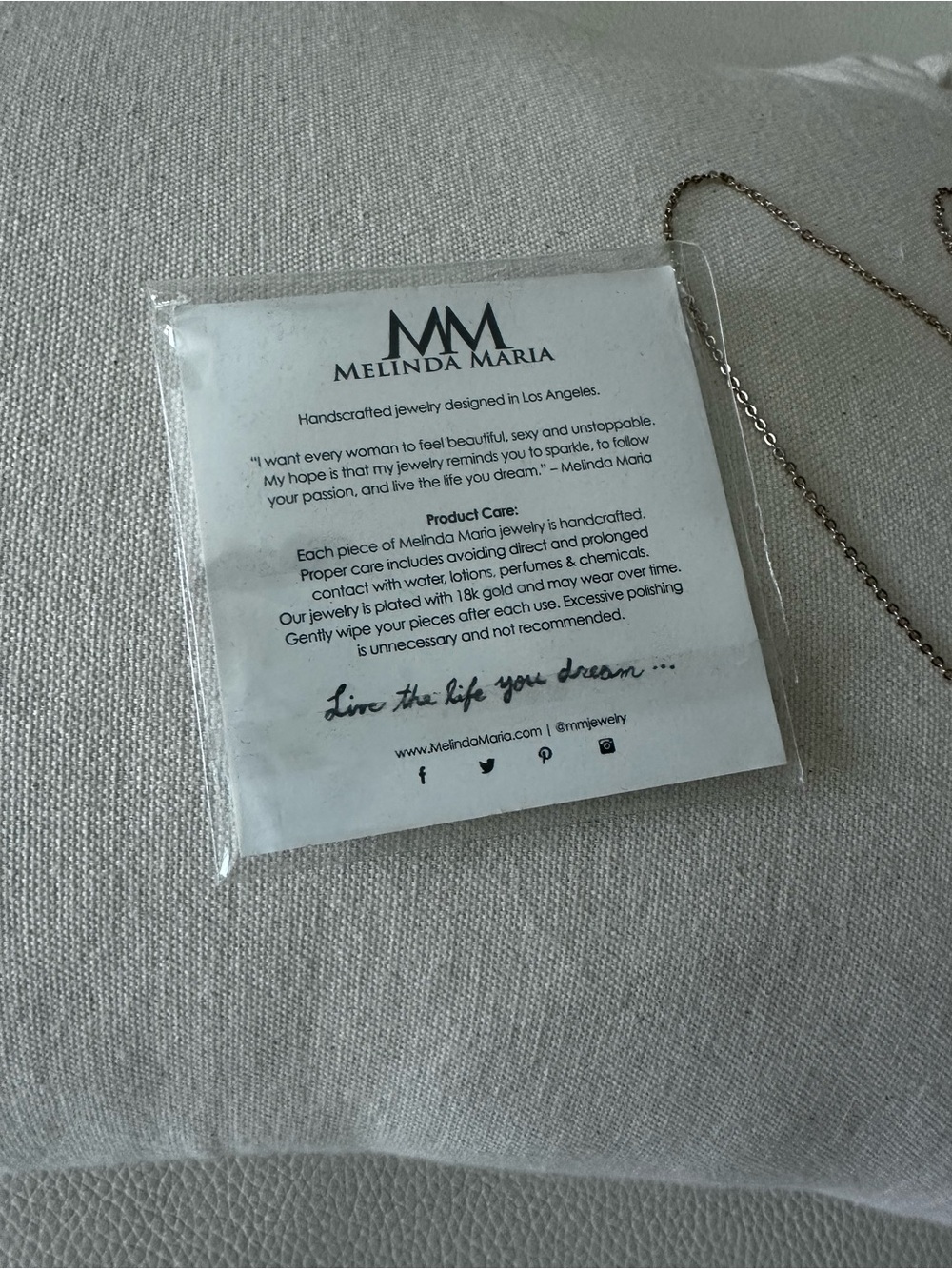 Melinda Maria V Chevron necklace pendant gold tone - Picture 3 of 5